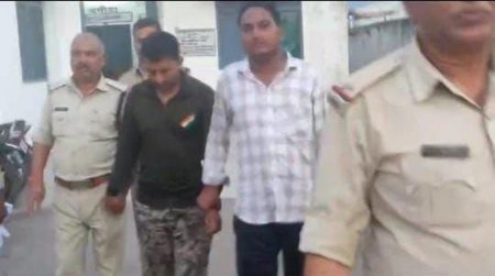 पुलिस गिरफ्त में गांजा तस्कर