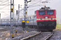 Railways की बड़ी सौगात: हरदोई और शाहजहांपुर में फेस्टिवल स्पेशल ट्रेनों का ठहराव - image