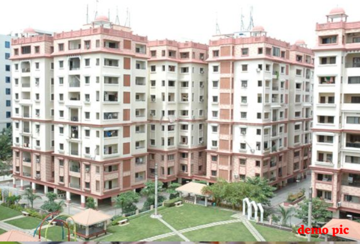 Line for 5 thousand ready to possession flats and duplexes in Bhopal