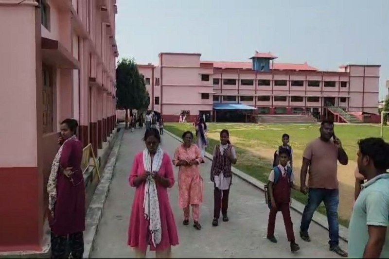 School open on holiday