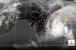 Monsoon: मौसम विभाग की भविष्यवाणी ने चौंकाया, भारी बारिश के साथ हुई मानसून की
एंट्री, जमकर बरसेंगे बादल - image