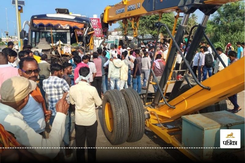 Dhamtari Road Accident