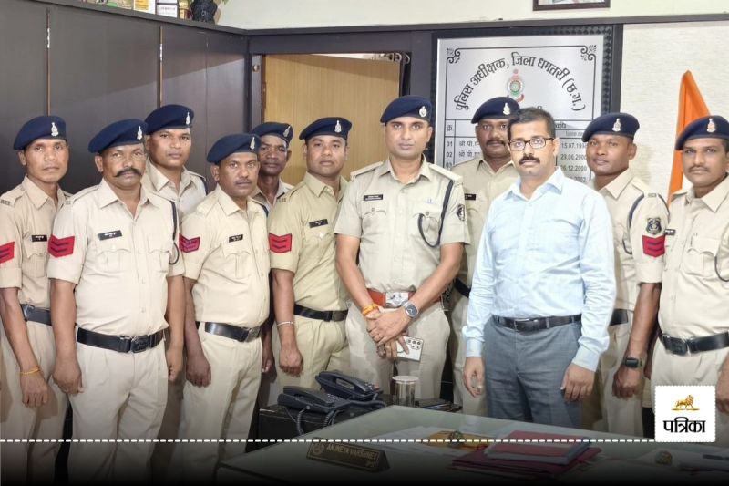 CG Police Promotion: 12 constables were promoted to post of head constable