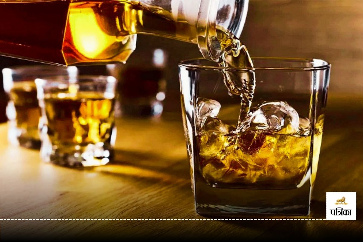 Consuming alcohol can be a sign of these diseases for the stomach
