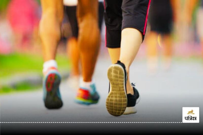 Are You Walking 10,000 Steps? Discover Its Benefits paidal chalne ke fayde