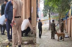 दीवाली से पहले दहलाने की आतंकी साजिश? प्रशांत विहार में CRPF स्कूल के पास धमाका,
मौके पर पहुंचा बम निरोधक दस्ता - image