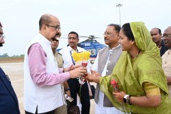 Airport inauguration: राज्यपाल व CM पहुंचे एयरपोर्ट, बोले- हवाई चप्पल वाला भी कर
सकेगा हवाई जहाज सफर, पीएम का सपना होने जा रहा साकार - image