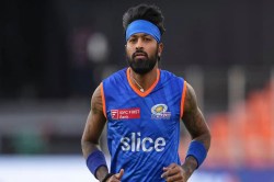 IPL 2025:’18 करोड़ लायक नहीं हैं हार्दिक पंड्या’, मेगा ऑक्शन से पहले इस दिग्गज
ने दिया विवादित बयान - image