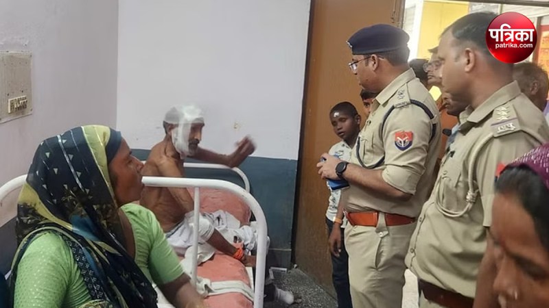 Horrific road accident in Sambhal 28 devotees of Kasganj injured