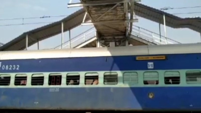 बरौनी ग्वालियर ट्रेन का निरस्तीकरण रद्द किया गया