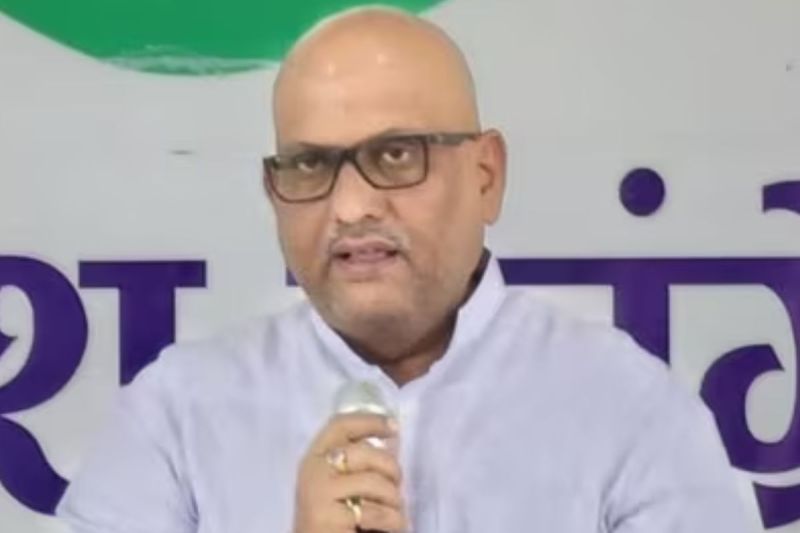 Indira Fellowship Campaign: उपचुनाव से पहले यूपी में कांग्रेस ने खेला इक्का! 75 जिलों में एक साथ शुरू हुआ इंदिरा फेलोशिप अभियान