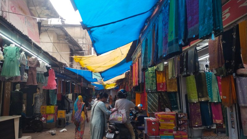 Cloth market of Katni city