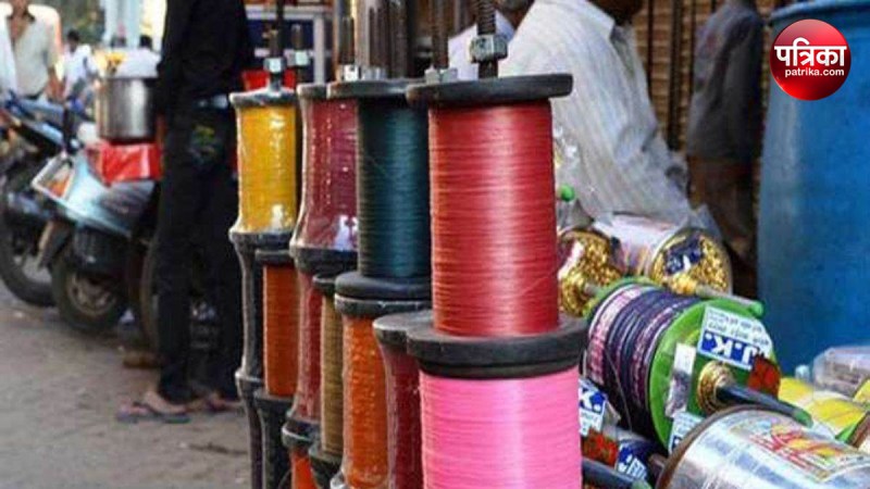 Laborer neck cut by Chinese manja in Moradabad