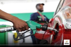 Petrol Diesel Price Today: धनतेरस पर घट गए पेट्रोल-डीजल के दाम? यहां चेक करें आज
के पेट्रोल डीजल के रेट - image