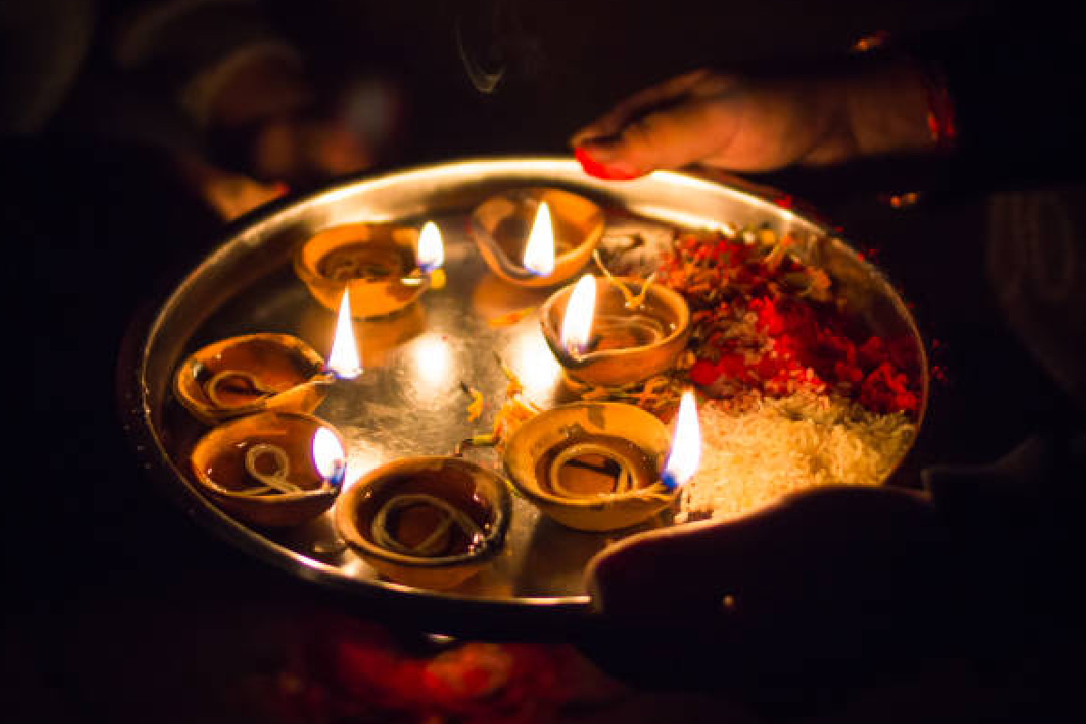 Sharad Purnima Puja Vidhi: शरद पूर्णिमा पर इस विधि से करें पूजा, नहीं होगी धन की
कमी