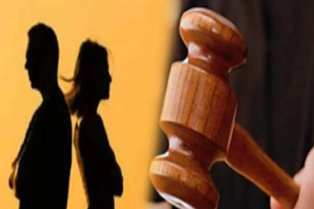 CG News: शादी के बाद कुछ साल बाद अलग हो गए पति पत्नी, तलाक लेने पहुंचे कोर्ट, फिर जो हुआ..