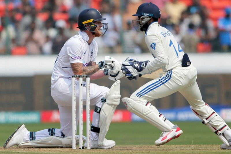 Test England Playing