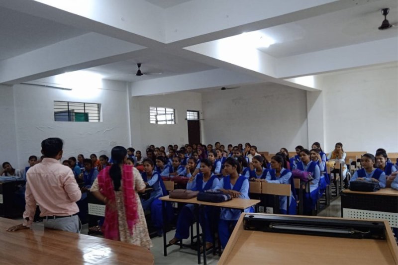 Awaaz organization is working to save children from juvenile delinquency, has taken minors separated from their families to safe homes.