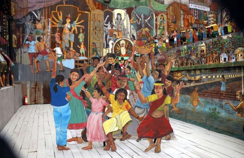 पश्चिम बंगाल दुर्गोत्सव: कहीं लॉस वेगास तो कहीं थाईलैंड की झलक