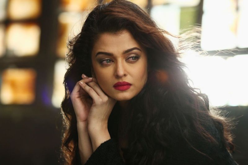 When Aishwarya Rai breaks down In Front Of Aaradhya and her mom Vrinda Rai In A Social Event
