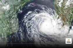 Cyclone Dana Landfall: आ रहा सबसे शक्तिशाली तूफान ‘दाना’, 150 ट्रेनें रद्द, 10
लाख लोग किए गए शिफ्ट - image