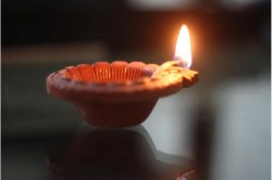 Diwali 2024: इस बार ही नहीं, अगले साल भी दीपावली की तारीख को लेकर असमंजस! जानिए
क्या कहते हैं ज्योतिष - image