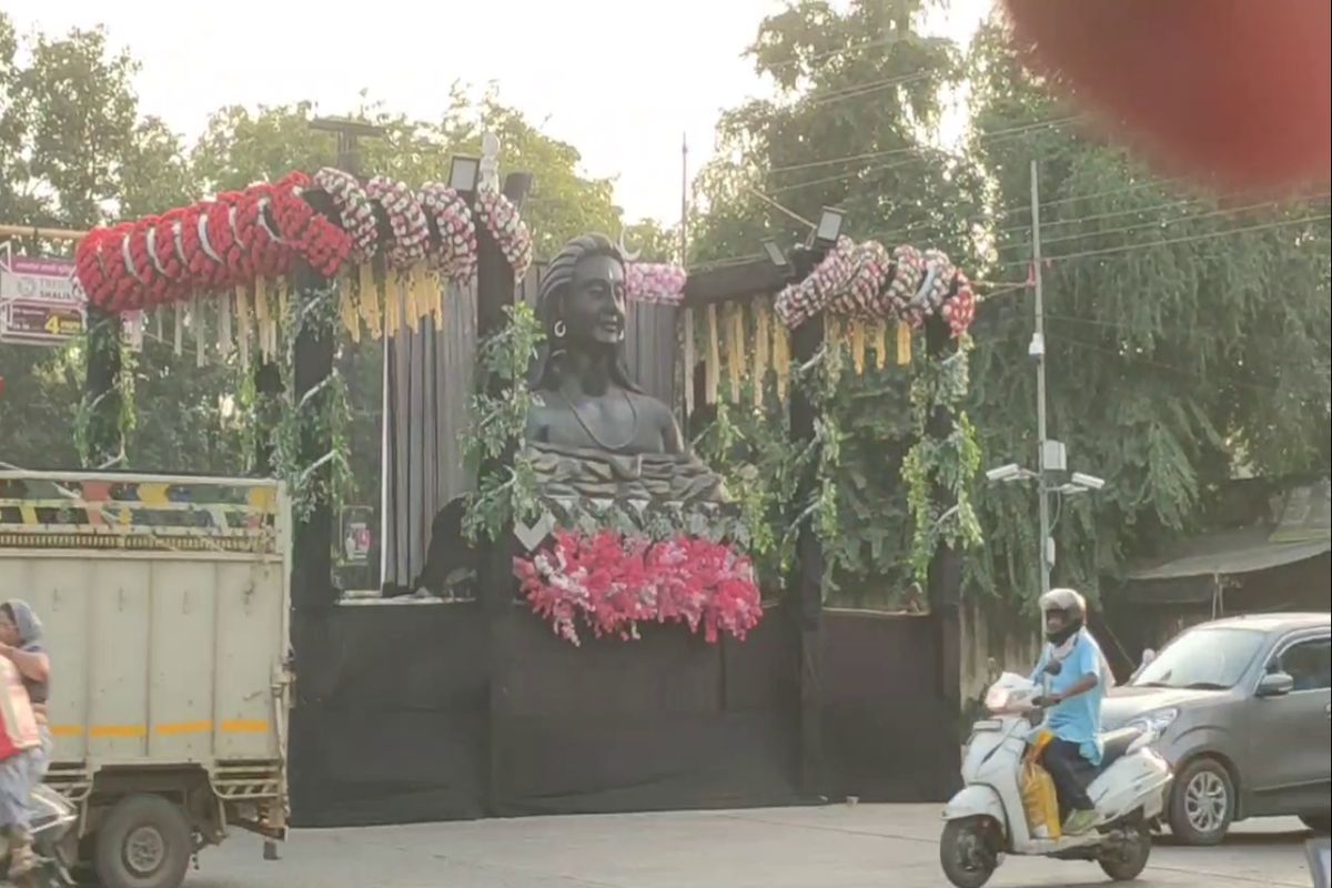 अलवर में दीपावली की रौनक, सजाए गए चौराहे और सेल्फी पॉइंट बने आकर्षण का केंद्र