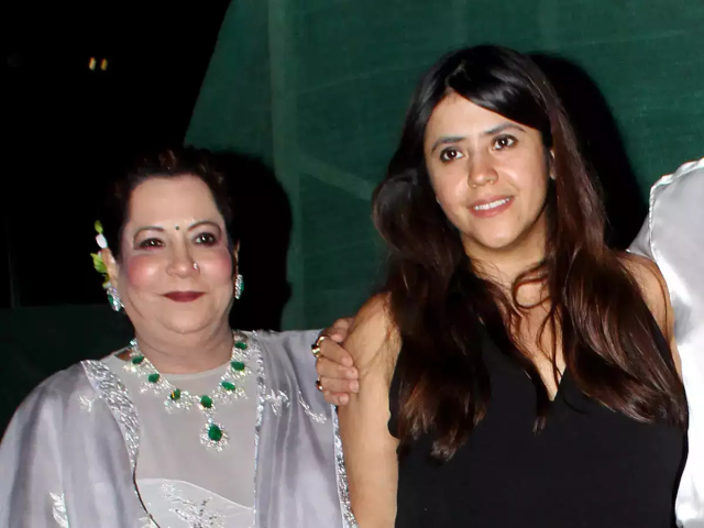 ekta kapoor mother shobha kapoor