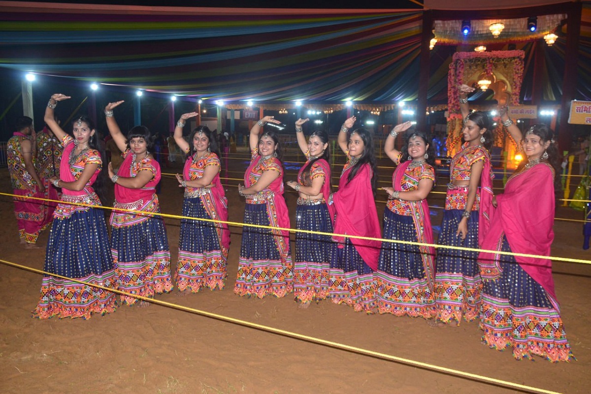 CG Garba: गरबा में गैर हिंदुओं के प्रवेश में मनाही, नहीं तो शिवसेना ...
