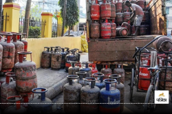 LPG Cylinder Price: त्योहारों से पहले गैस सिलेंडर हुआ महंगा, इतने रुपये बढ़ गए
एलपीजी के दाम - image