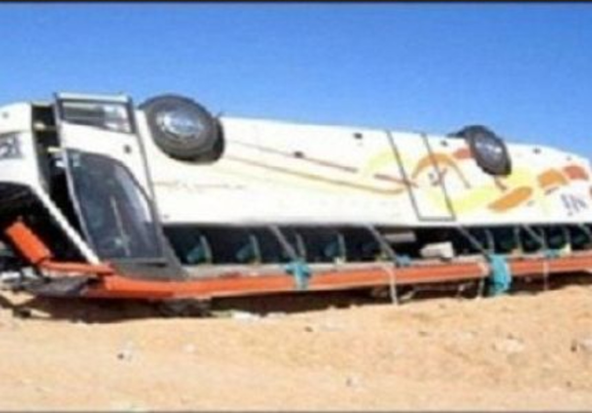 Bus overturns in Myanmar