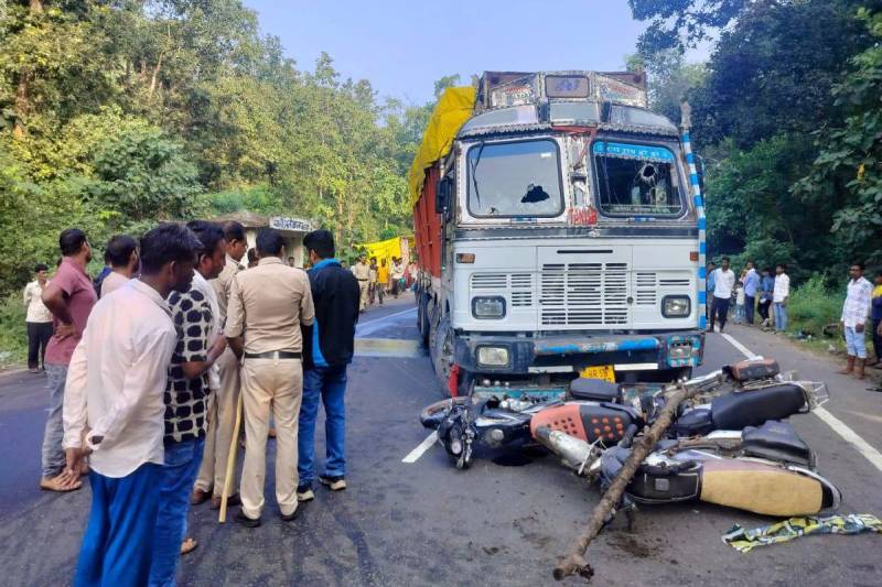 pandhurna truck accident