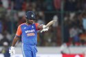 Sanju Samson 100: हैदराबाद में संजू सैमसन का हाहाकार, सिर्फ इतनी गेंदों में जड़ा
शतक