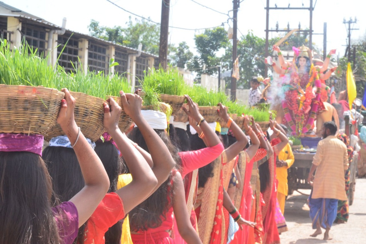 Durga Visarjan 2024: महादेव घाट में जोत जावरा के साथ माता की विदाई, देखें तस्वीरें