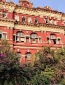 कोलकाता की राइटर्स बिल्डिंग में अंग्रेजों का भूत नहीं छोड़ रहा पीछा