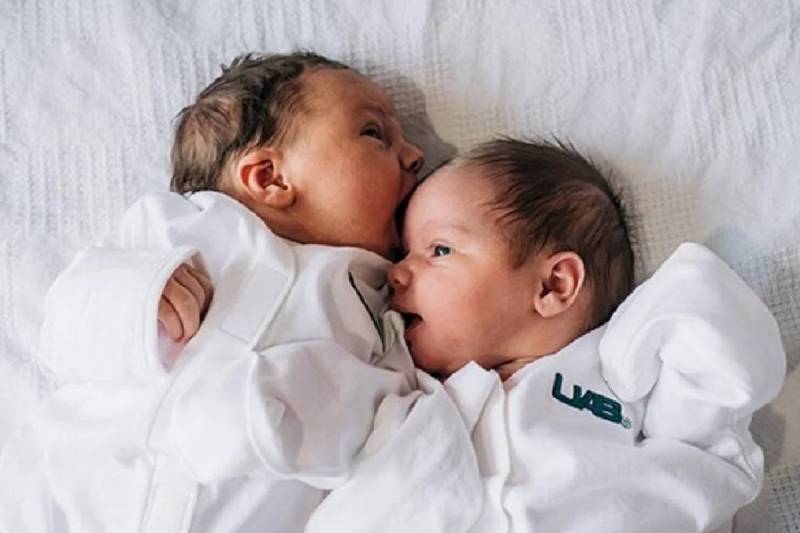 ‘Twins’ From Twin Uteruses