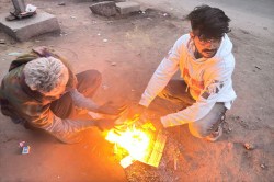 Rajasthan Weather : मौसम में आया बदलाव, सर्द हवाओं ने ठिठुराया; इस बार सर्दी
तोड़ सकती है रिकॉर्ड - image