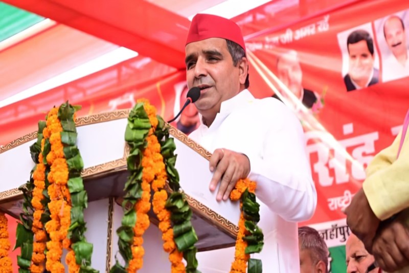 सपा नेताओं ने किया जनसभा को संबोधित, मतदाताओं से की अपील