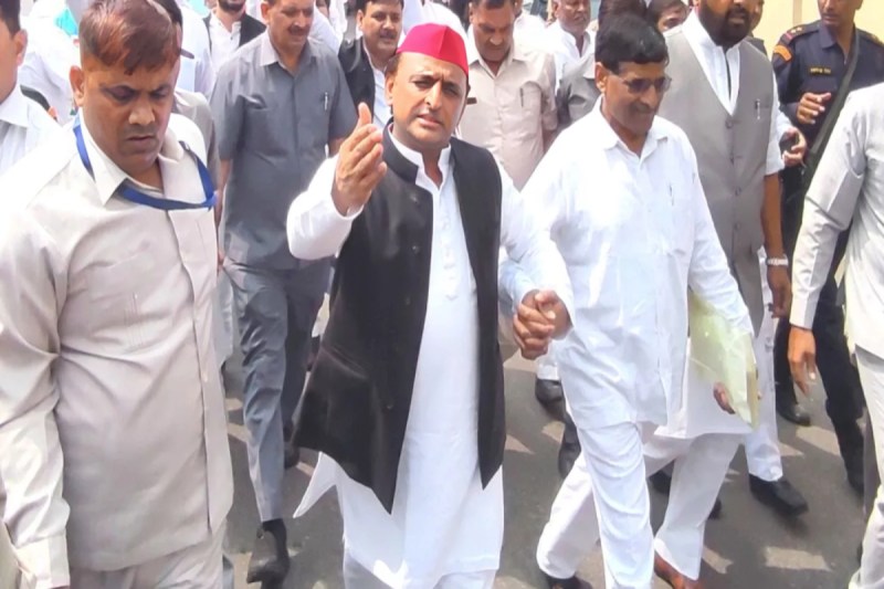 SP MP Calls CO a BJP Agent, Warns of Mass Protest Against Intimidation