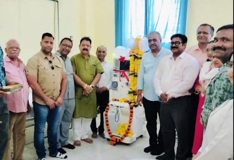जर्मन कंपनी की डायलिसिस मशीन