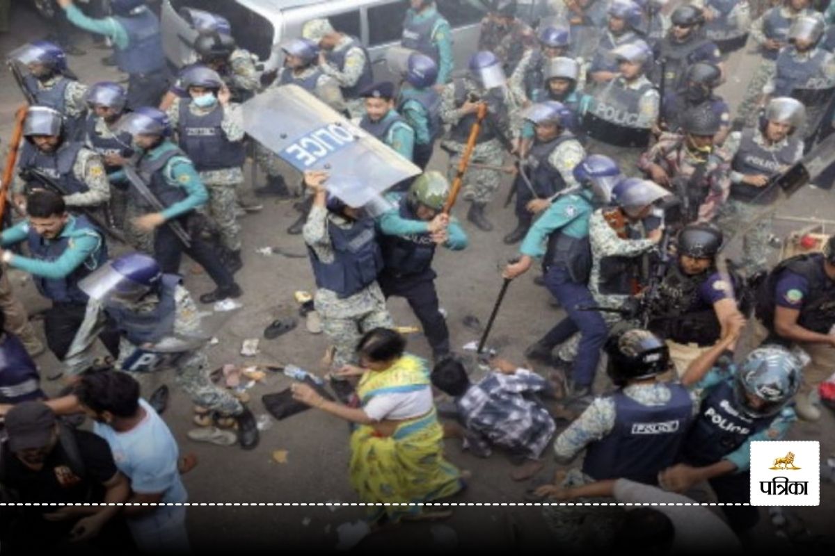 Bangladesh mob attacked 3 temples After Jume ki namaz in Chittagong
