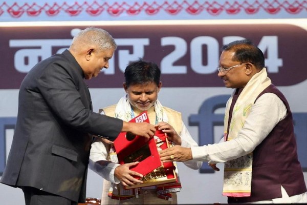 उपराष्ट्रपति जगदीप धनखड़