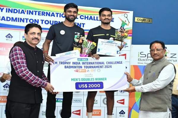 बैडमिंटन