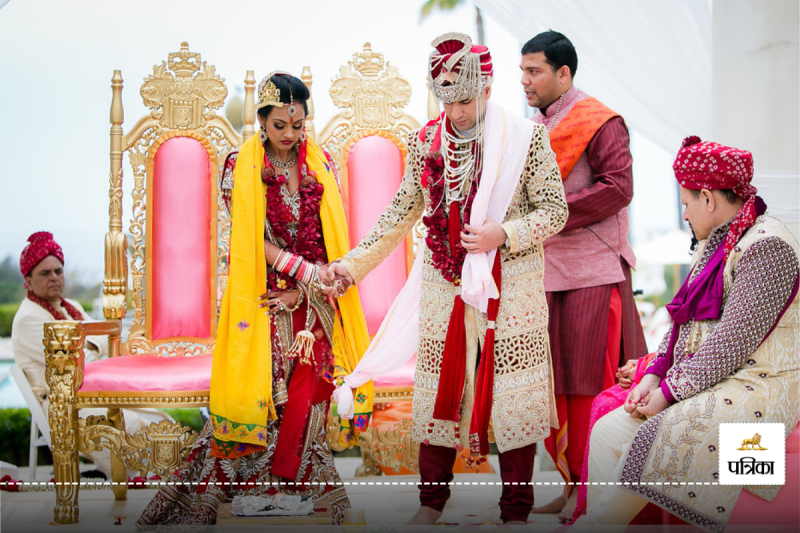 Saat Phere in Hindu weddings