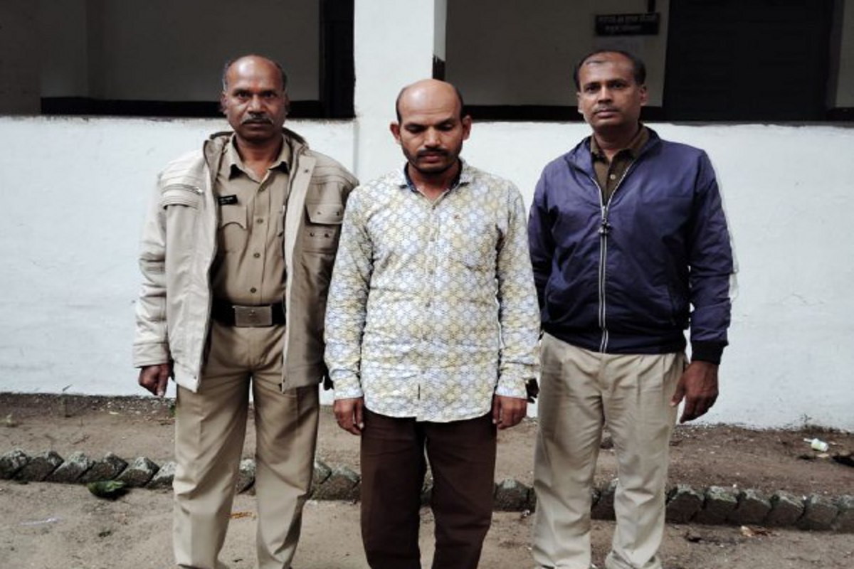 Big fraud: ब्याज का झांसा देकर निकलवाया 6.43 लाख का लोन, किश्त पटाना किया बंद तो महिलाओं ने सिखाया अच्छा सबक