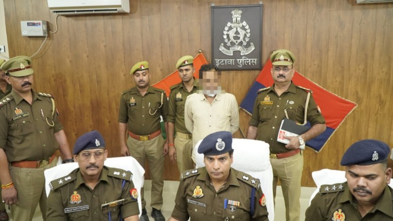 पत्नी और तीन बच्चों की हत्या करने वाला पुलिस की गिरफ्त में
