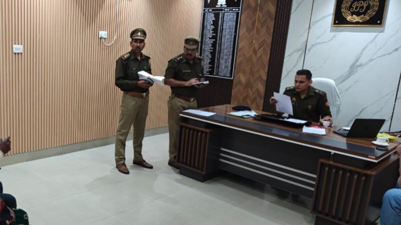 पुलिस अधिकारी ने किए इंस्पेक्टर और सब इंस्पेक्टर के कार्य क्षेत्र में परिवर्तन