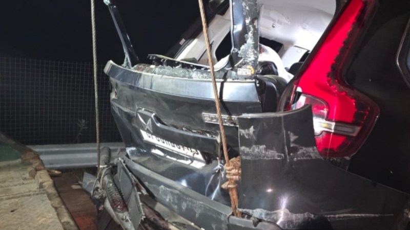 आगरा लखनऊ एक्सप्रेसवे हादसा में दुर्घटनाग्रस्त स्कॉर्पियो