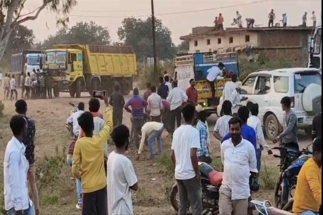 Dispute between two groups in Basadi village