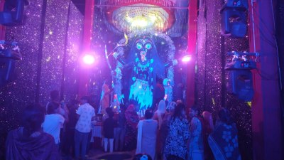 Stones pelted and destroyed Kaliji's statue in Vidisha in MP